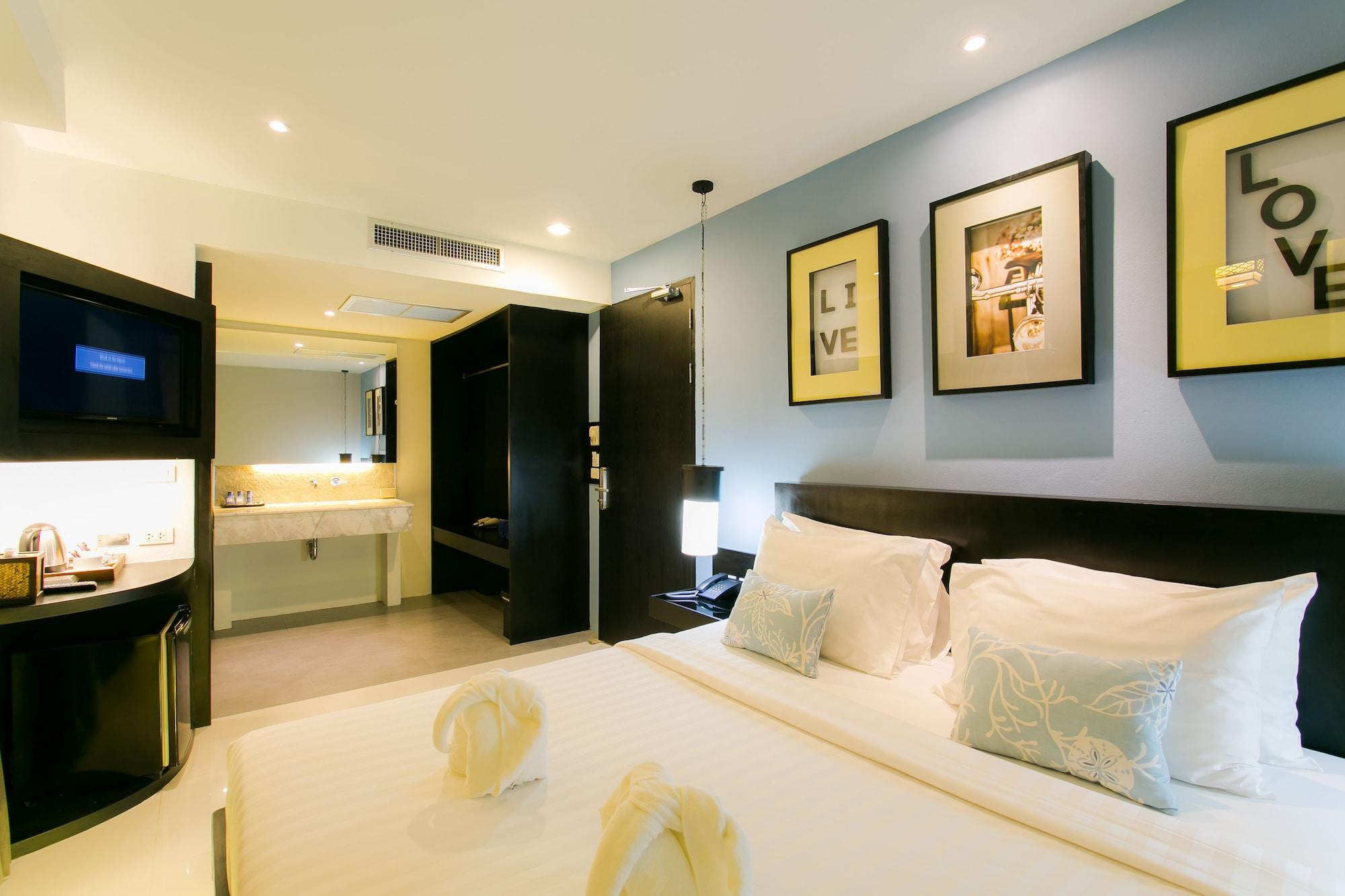 The House Patong Otel Dış mekan fotoğraf