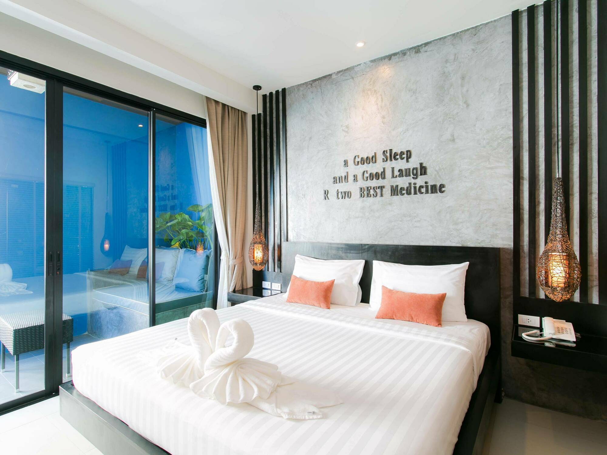 The House Patong Otel Dış mekan fotoğraf